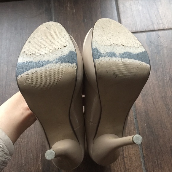 3/$25❤️Nude heels (US6.5) - Picture 9 of 9